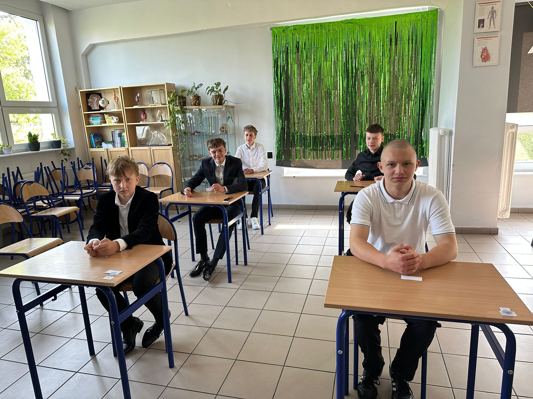 Ósmoklasiści na egzaminie