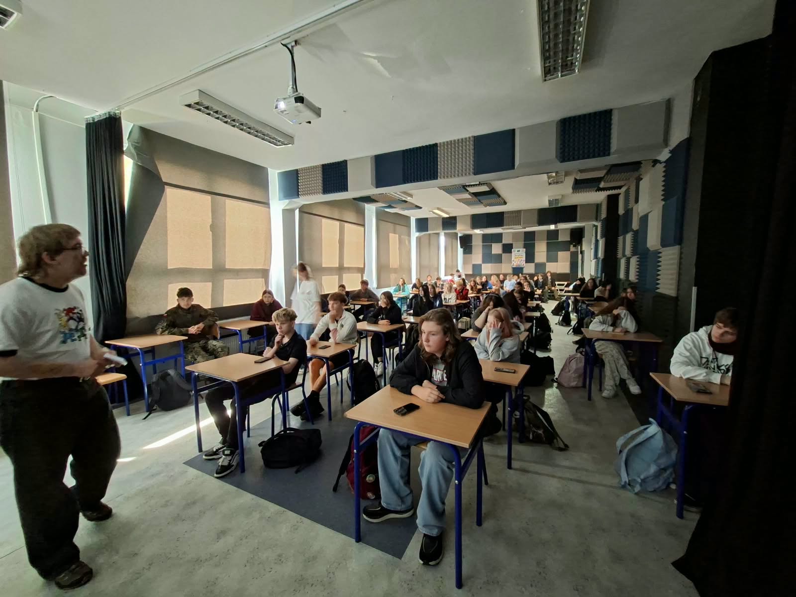 Jak rozpoznać fake newsy