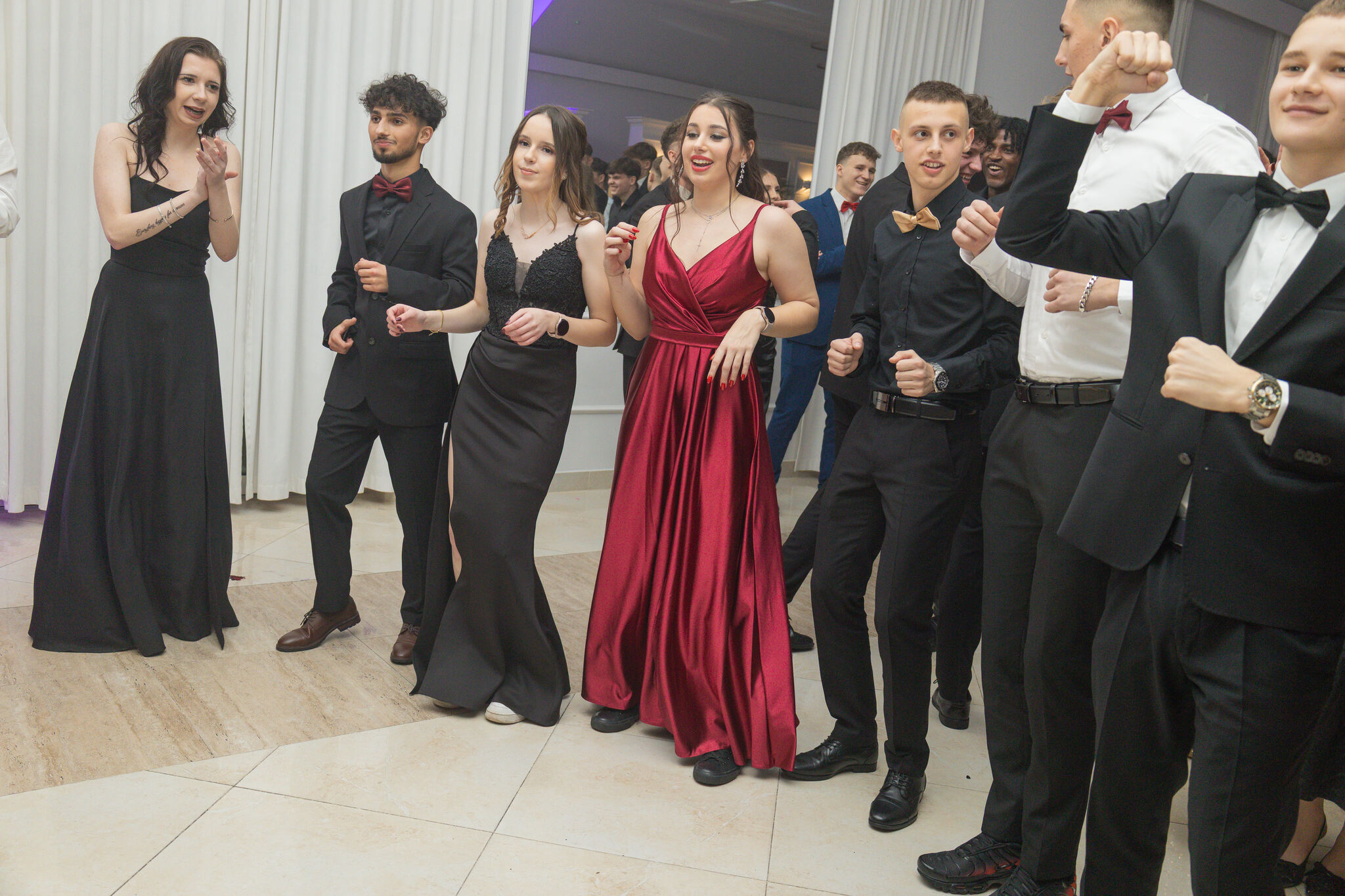 Maturzyści na studniówce