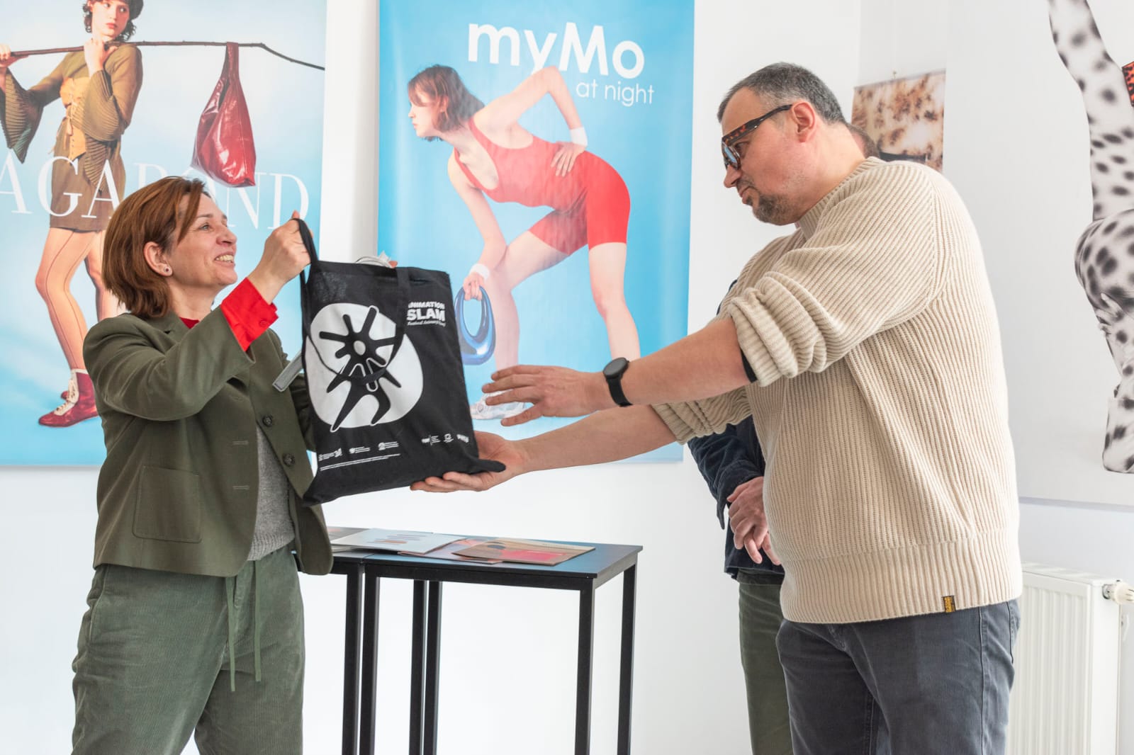 Studenci na wystawie