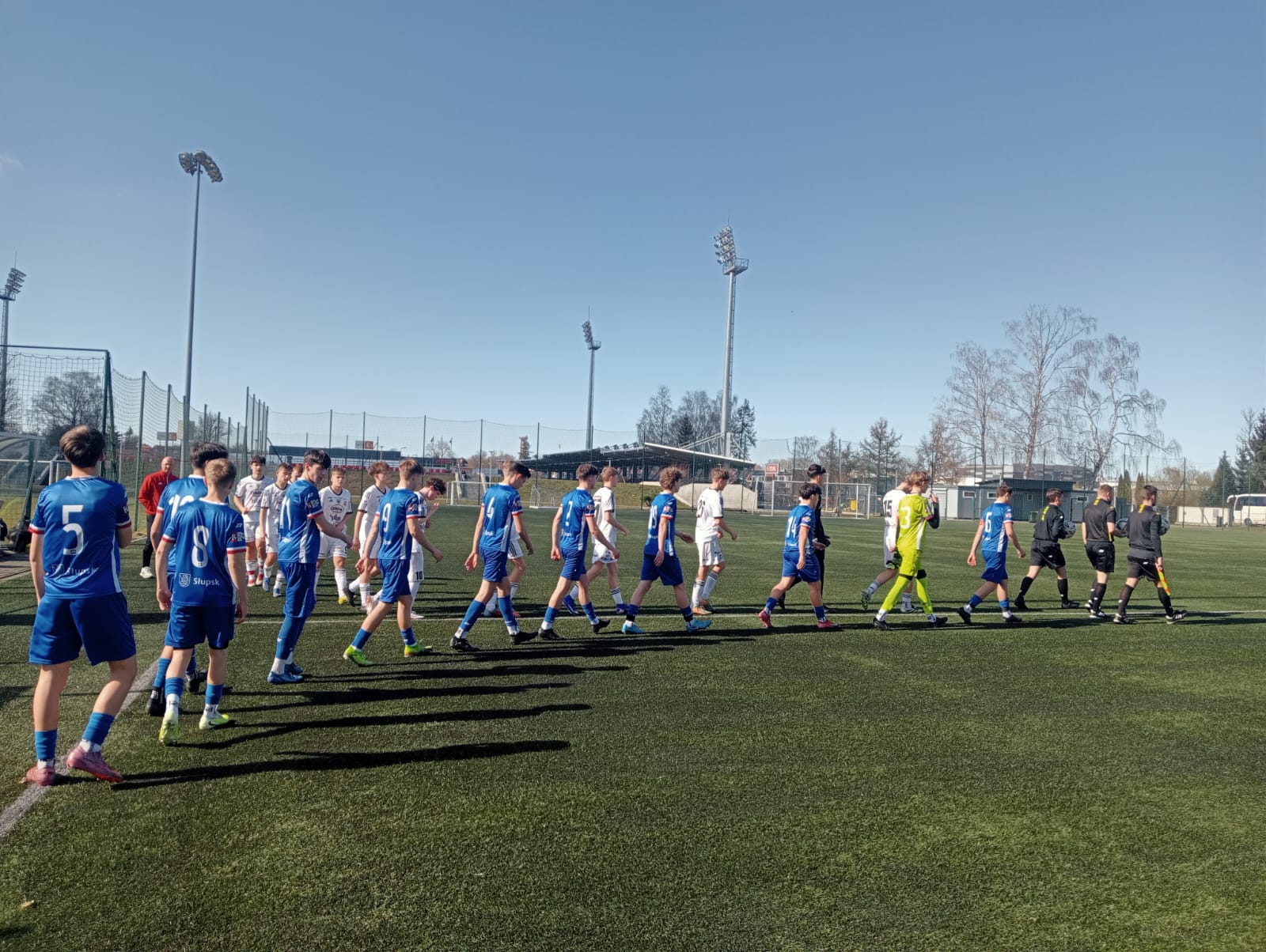 Wysoka wygrana juniorów młodszych