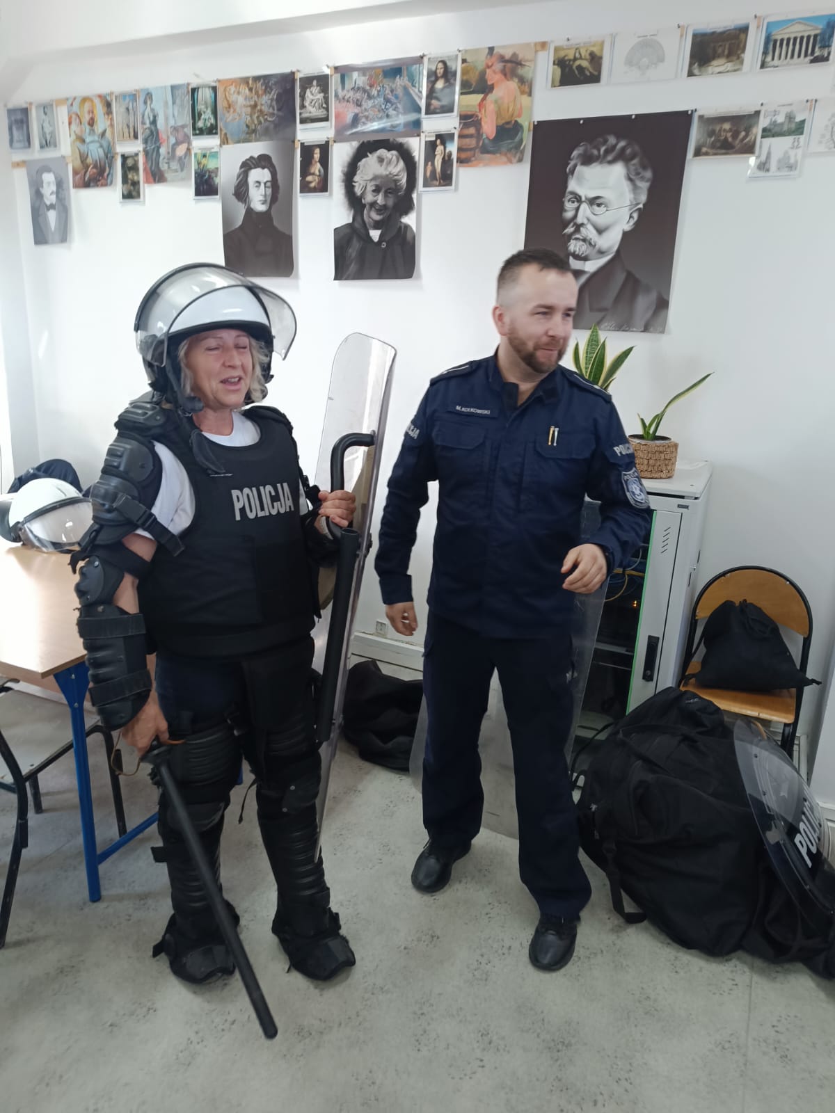 Tak pracują policjanci i pogranicznicy